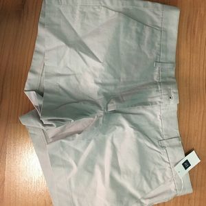 GAP khaki shorts